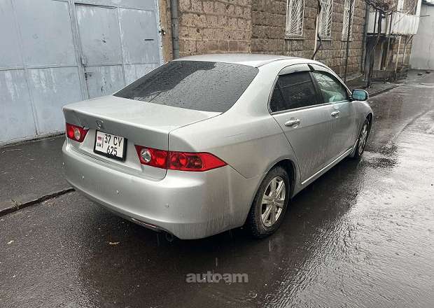 Honda Accord 2002 — լուսանկար 2