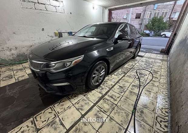 Kia Optima 2017 — լուսանկար 3