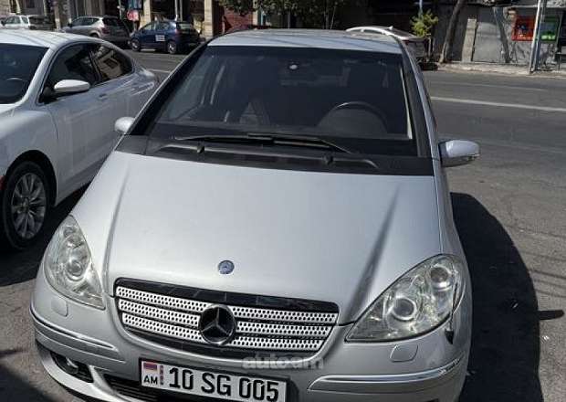 Mercedes-Benz 200 2006 — լուսանկար 1