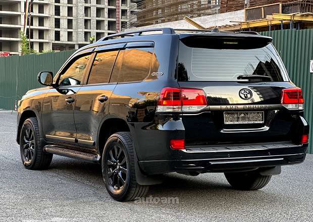 Toyota Land Cruiser 200 2016 — фото 2