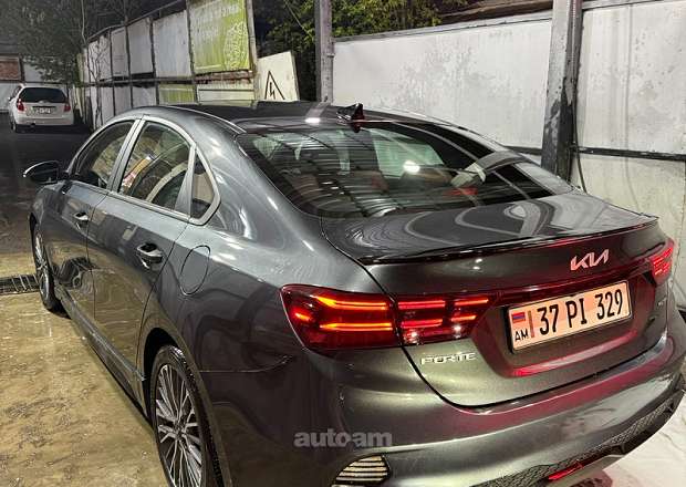 Kia Forte 2022 — фото 13