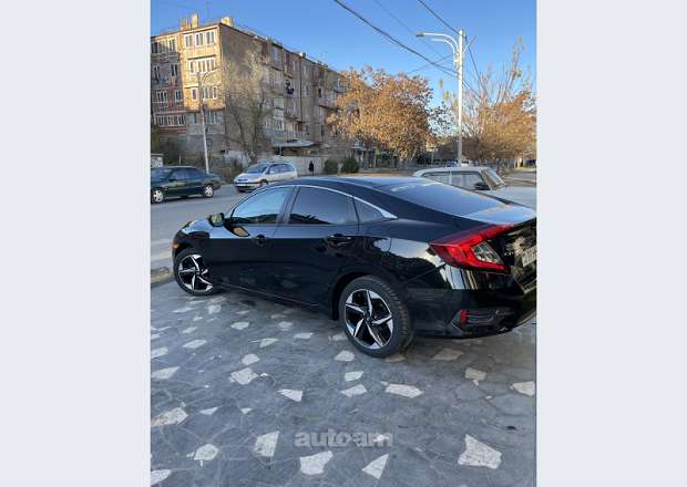 Honda Civic 2017 — լուսանկար 3