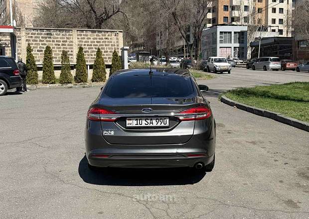 Ford Fusion