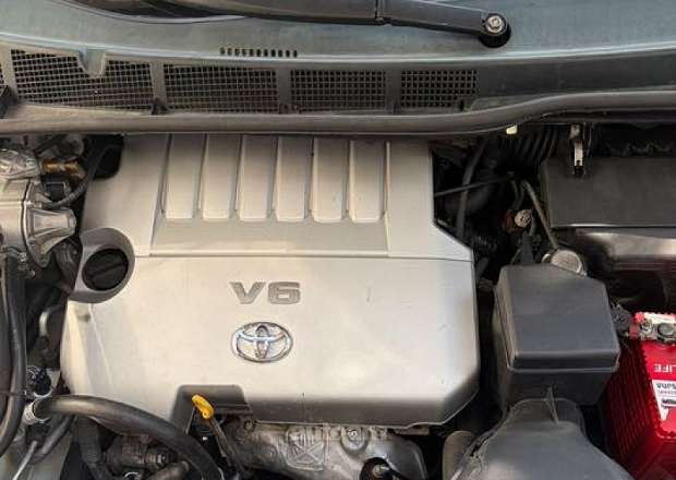 Toyota Sienna 2010 — լուսանկար 14