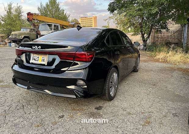 Kia Forte 2023 — լուսանկար 5