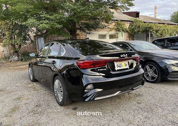 Kia Forte 2023 — լուսանկար 4