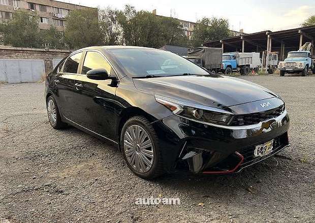 Kia Forte 2023 — լուսանկար 2