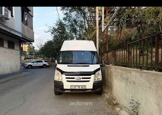 Ford Transit 2012 — լուսանկար 1