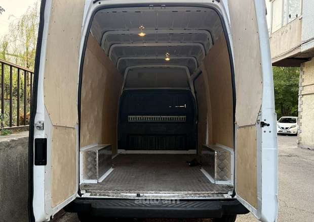 Ford Transit 2012 — լուսանկար 9
