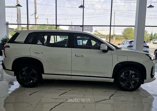 GAC Aion V
