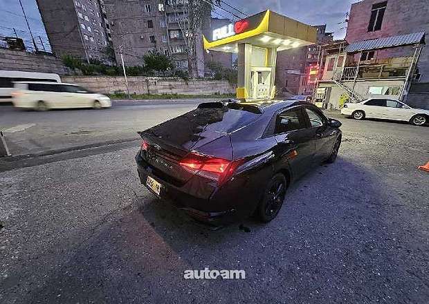Hyundai Elantra 2023 — լուսանկար 4