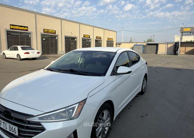 Hyundai Elantra 2020 — լուսանկար 5