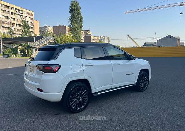 Jeep Compass 2022 — լուսանկար 11