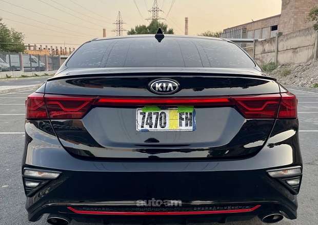 Kia Forte 2021 — լուսանկար 8