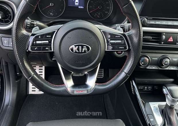 Kia Forte 2021 — լուսանկար 15