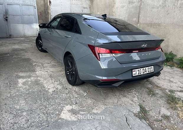Hyundai Elantra 2022 — լուսանկար 4