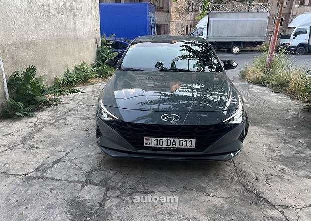 Hyundai Elantra 2022 — լուսանկար 1