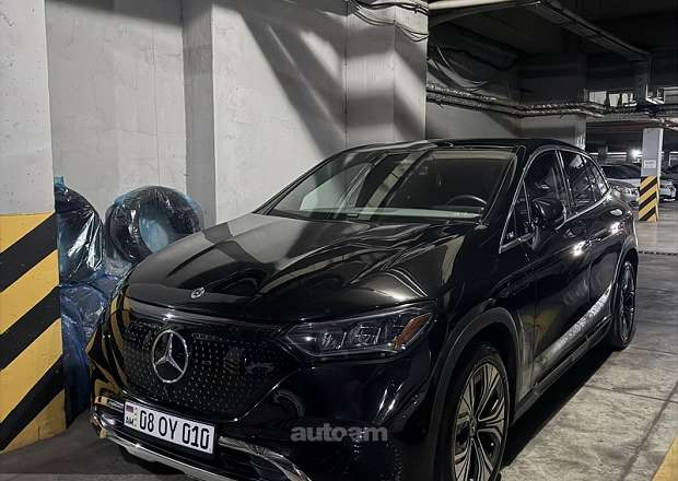 Mercedes-Benz EQE SUV