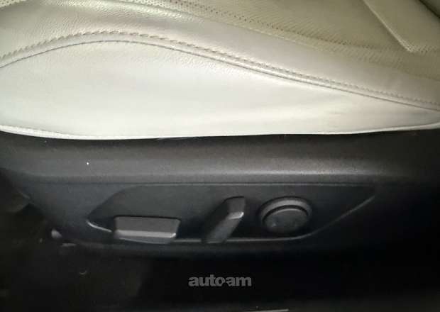 Hyundai Elantra 2023 — photo 12