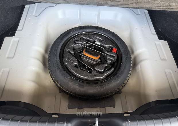 Hyundai Elantra 2023 — photo 9