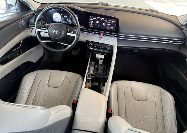 Hyundai Elantra 2023 — photo 10