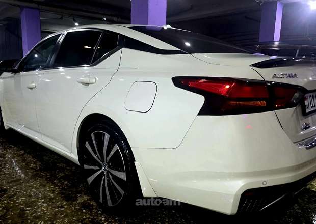Nissan Altima 2020 — photo 5