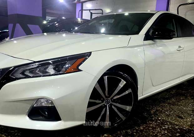 Nissan Altima 2020 — photo 3
