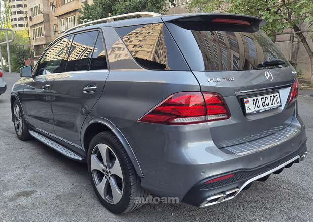 Mercedes-Benz GLE 350 2018 — լուսանկար 3