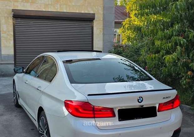 BMW 530 2017 — photo 9