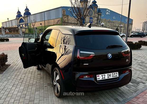 BMW i3 2019 — լուսանկար 1