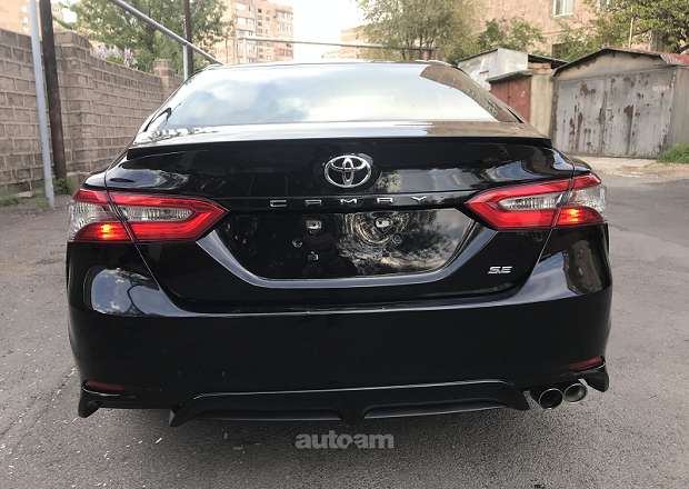 Toyota Camry 2018 — լուսանկար 4