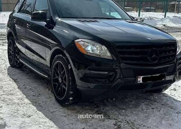 Mercedes-Benz ML 350 2013 — լուսանկար 1