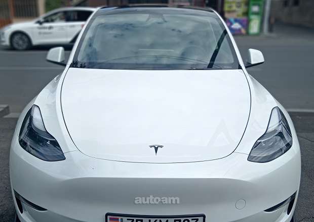 Tesla Model Y 2023 — լուսանկար 1