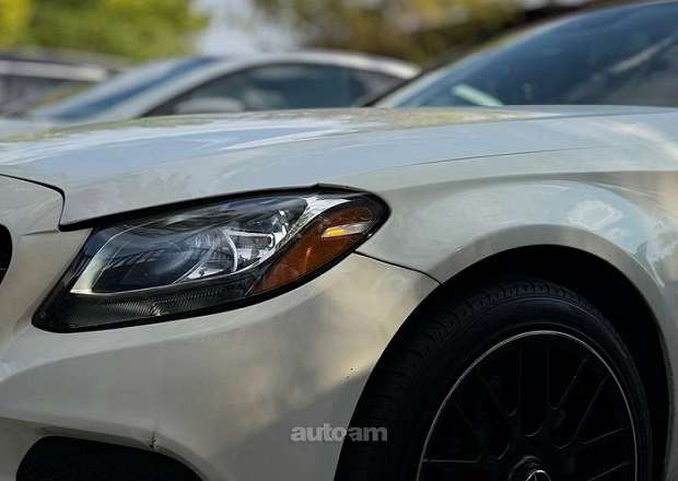 Mercedes-Benz C 300 2016 — photo 1