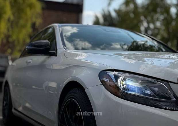 Mercedes-Benz C 300 2016 — photo 5