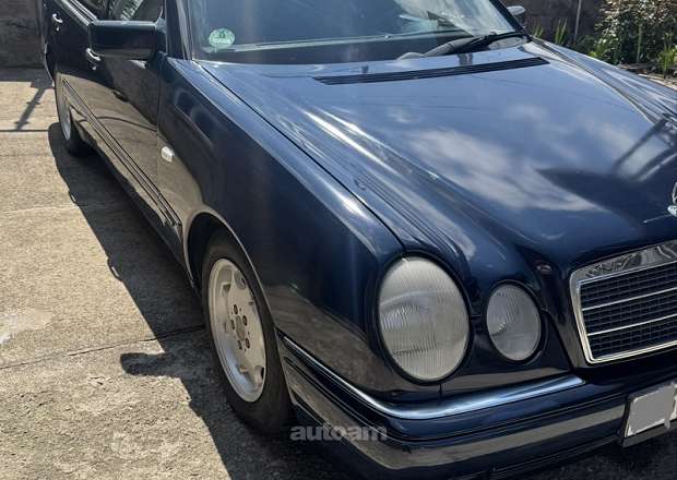 Mercedes-Benz E 240 1998 — photo 12