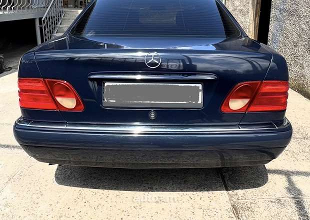 Mercedes-Benz E 240 1998 — photo 11