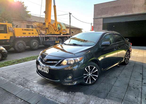Toyota Corolla 2013 — լուսանկար 1