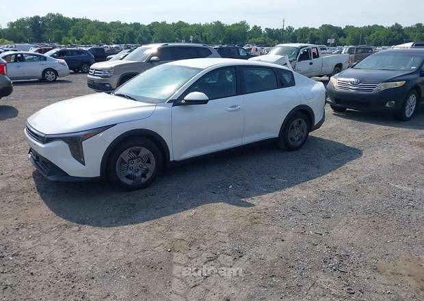 Kia K4