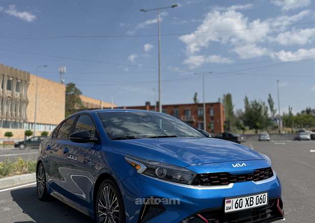 Kia Forte 2023 — լուսանկար 2