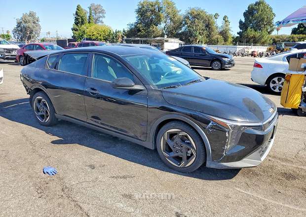 Kia K4