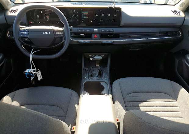 Kia K4