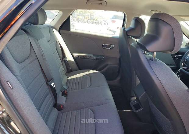 Kia K4