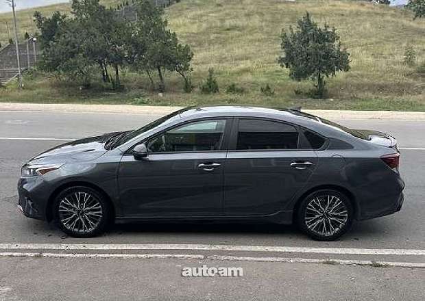 Kia Forte 2022 — լուսանկար 7