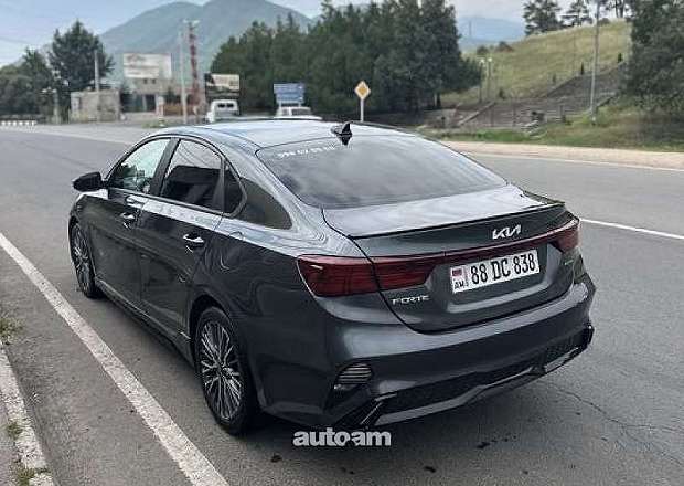 Kia Forte 2022 — լուսանկար 3