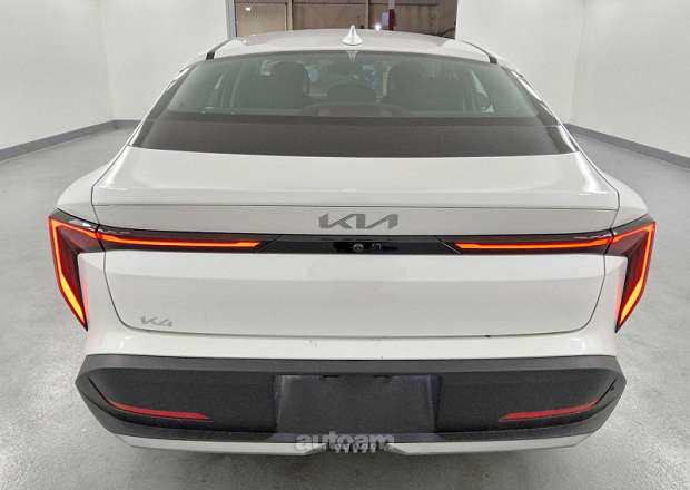 Kia K4