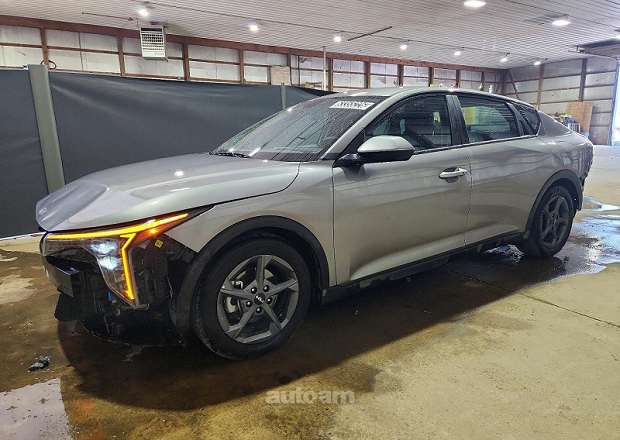Kia K4