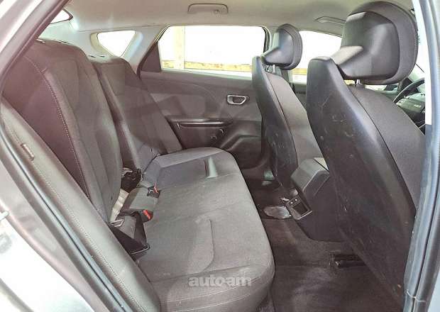 Kia K4