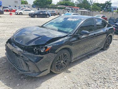 Toyota Camry  2024 