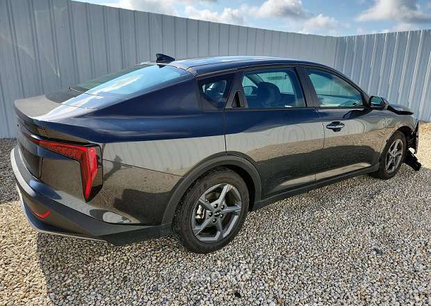 Kia K4